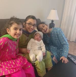 Meet your Posher, Atiqa